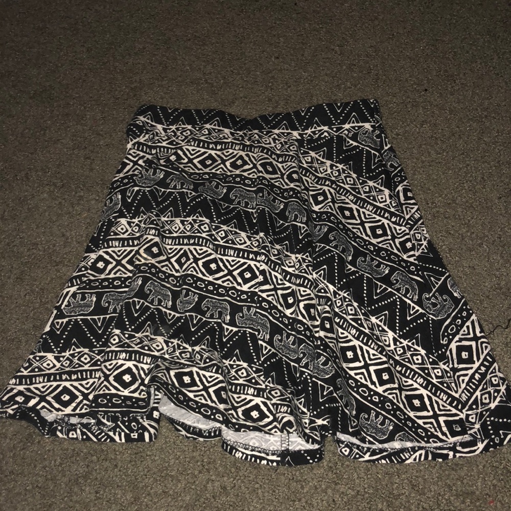 Patterned skater skirt